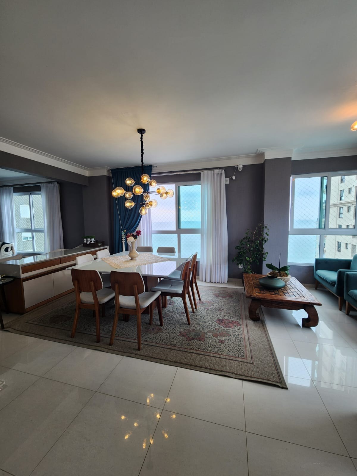 Central Tower - Apartamento 4 quartos Meia Praia Itapema