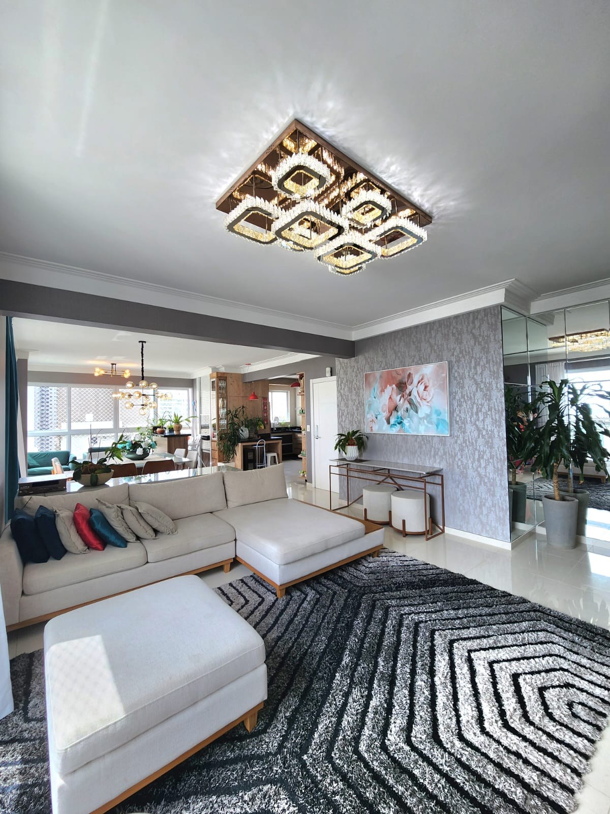 Central Tower - Apartamento 4 quartos Meia Praia Itapema