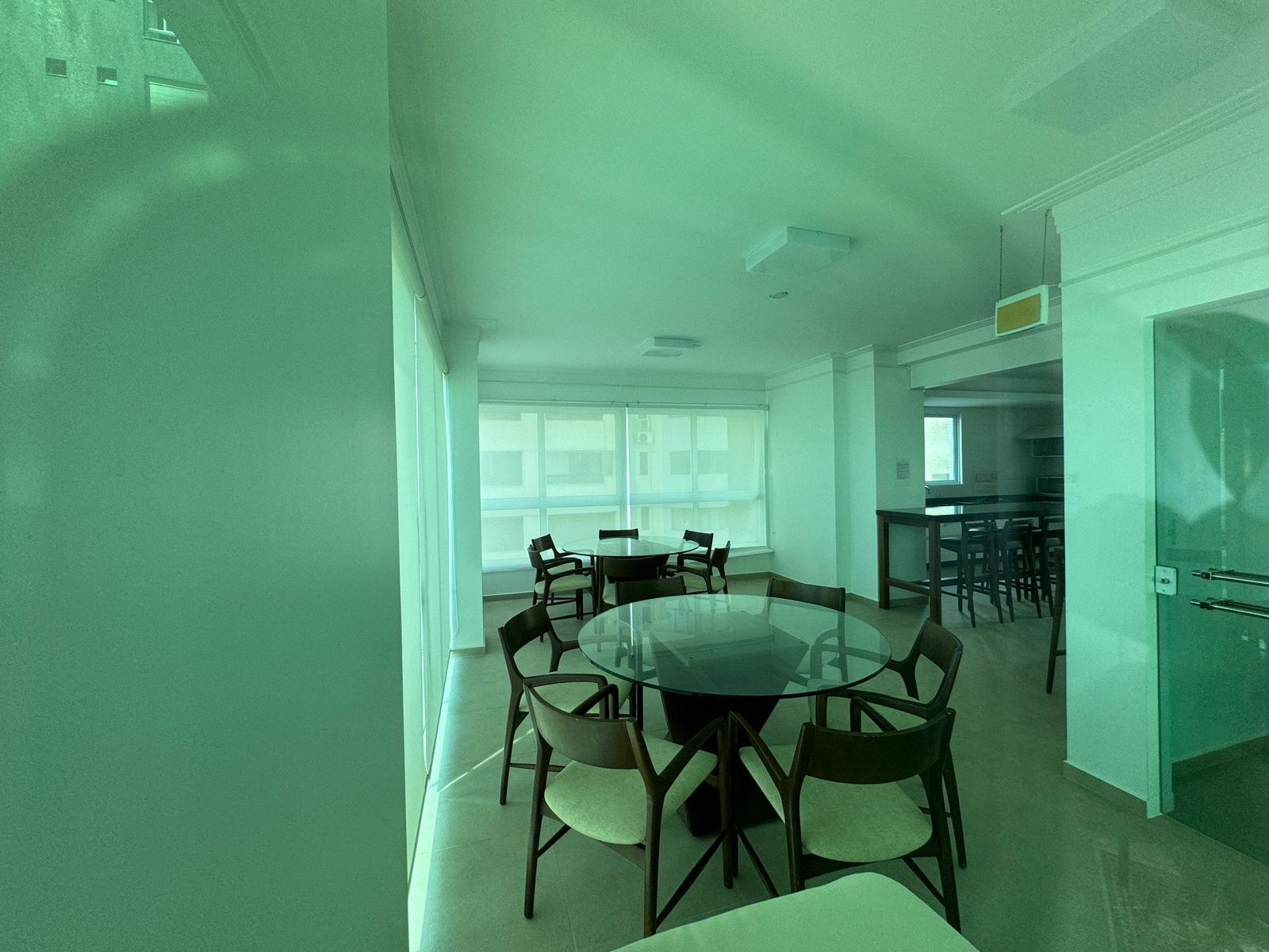 Central Tower - Apartamento 4 quartos Meia Praia Itapema