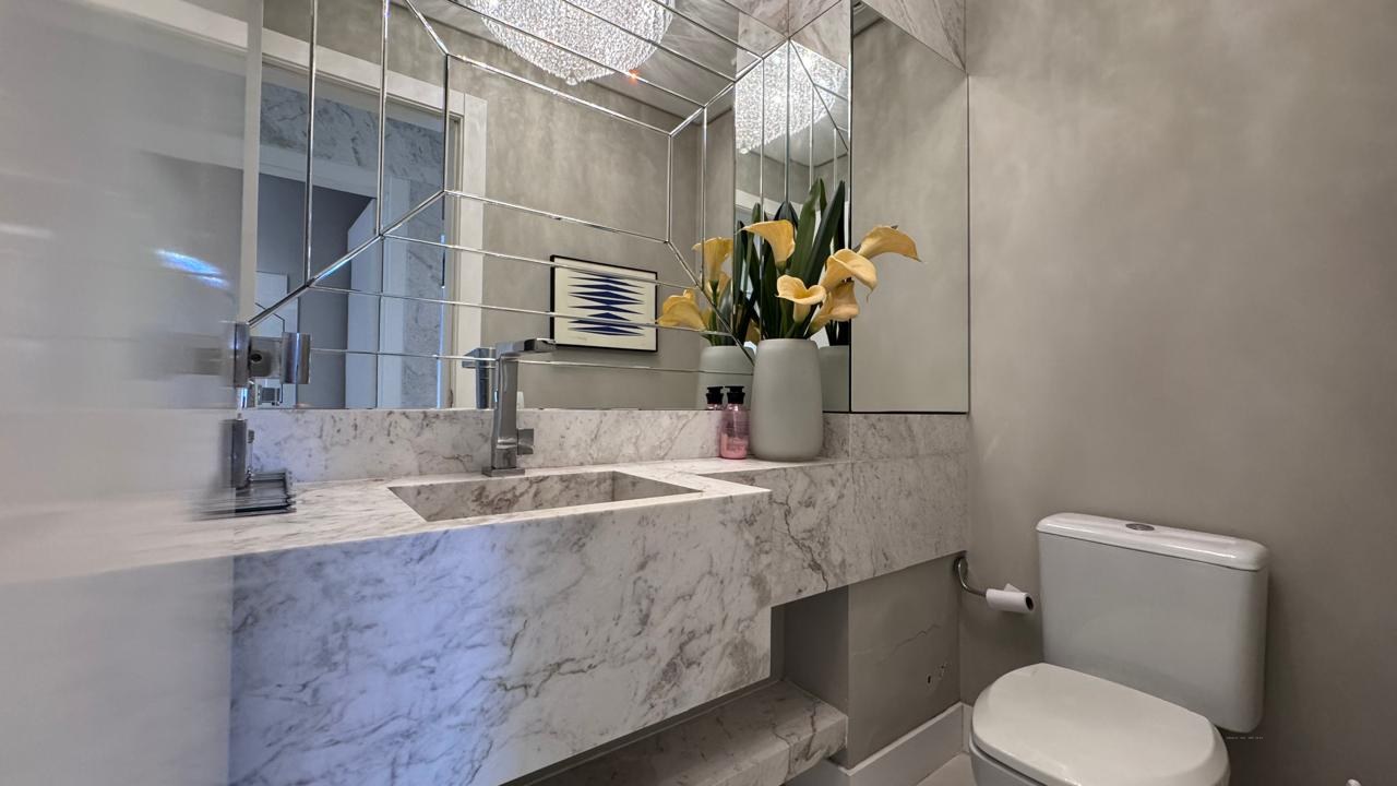 ED. VENEZIA RESIDENZIALE- AP. 501 — FRENTE MAR