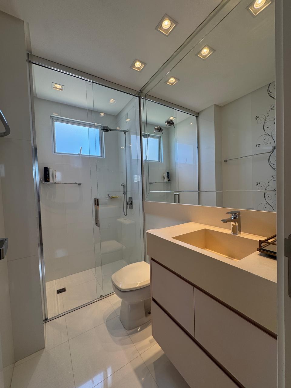 ED. VENEZIA RESIDENZIALE- AP. 501 — FRENTE MAR