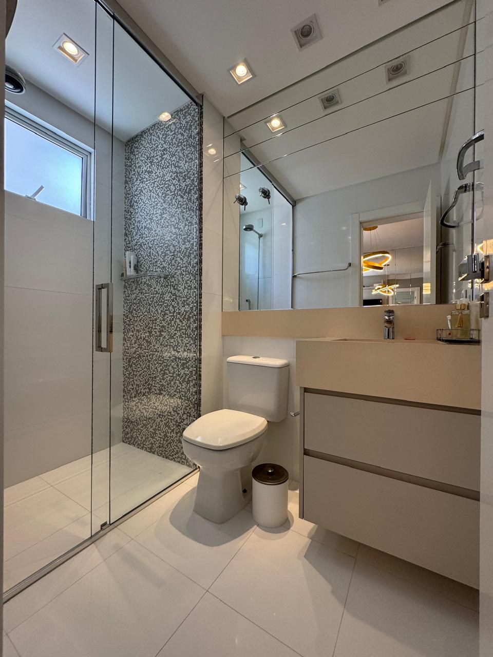 ED. VENEZIA RESIDENZIALE- AP. 501 — FRENTE MAR