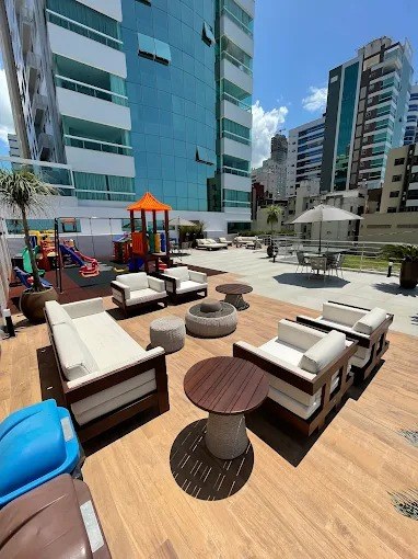 ED. VENEZIA RESIDENZIALE- AP. 501 — FRENTE MAR