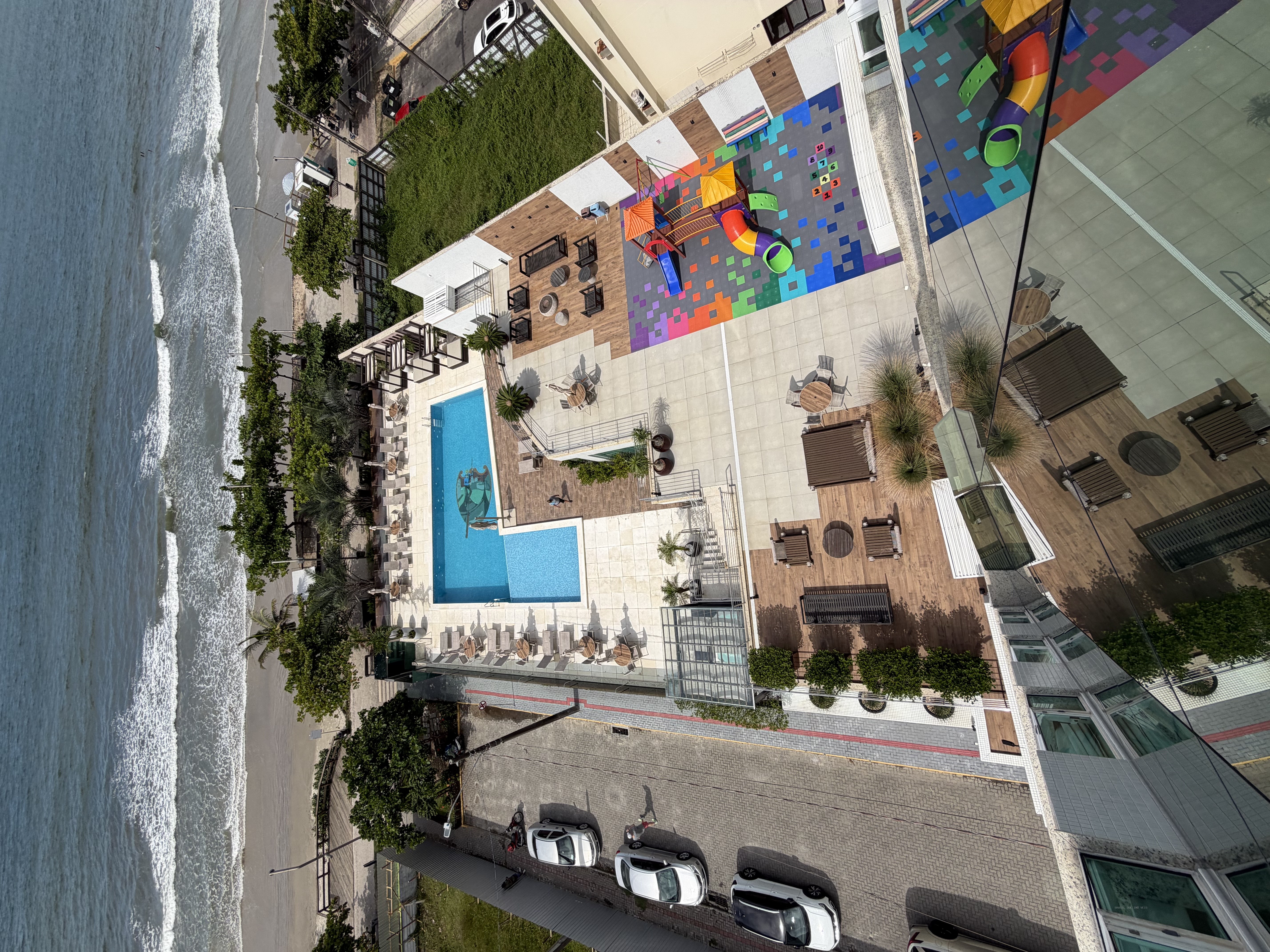 ED. VENEZIA RESIDENZIALE- AP. 501 — FRENTE MAR