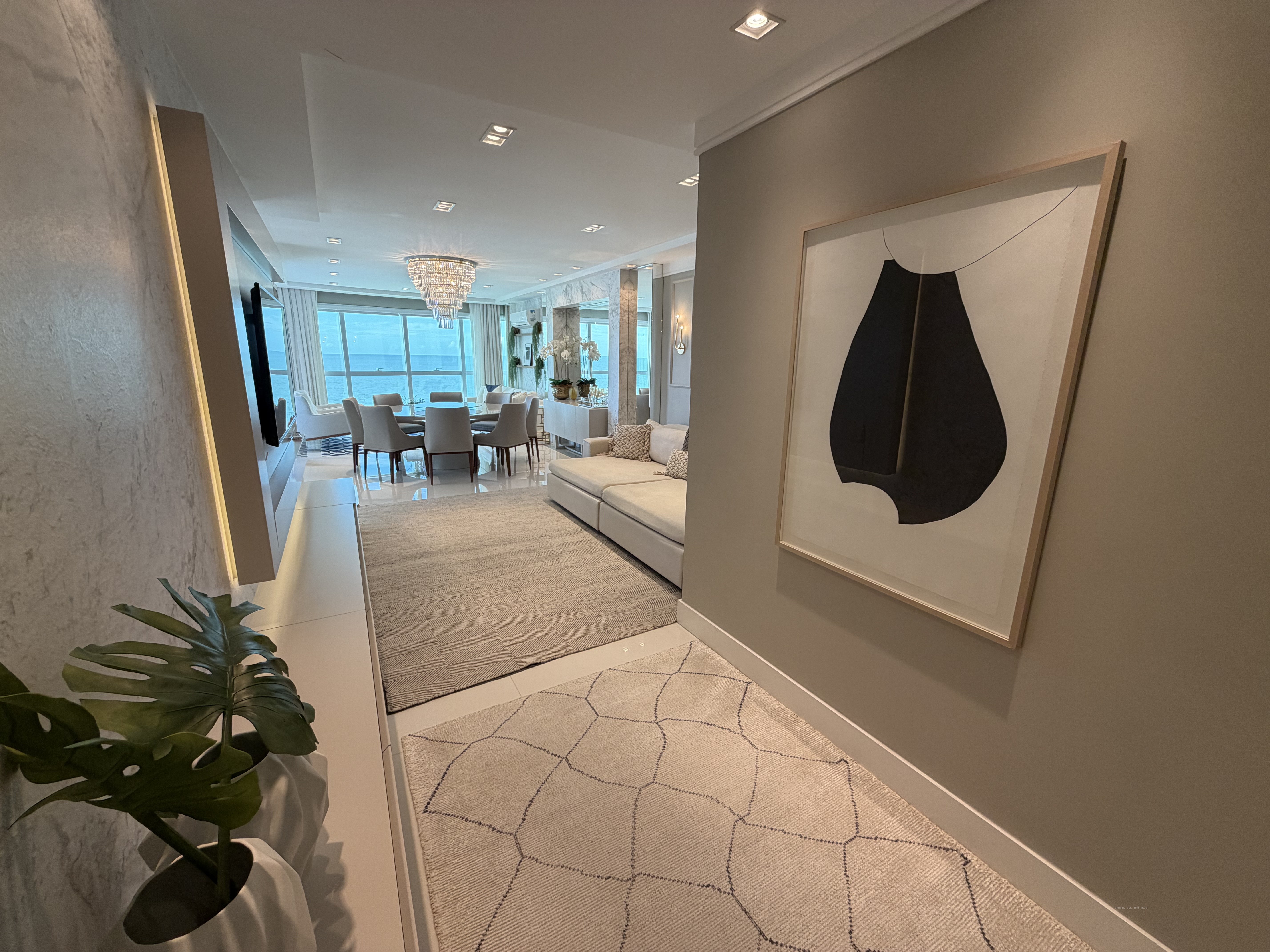 ED. VENEZIA RESIDENZIALE- AP. 501 — FRENTE MAR