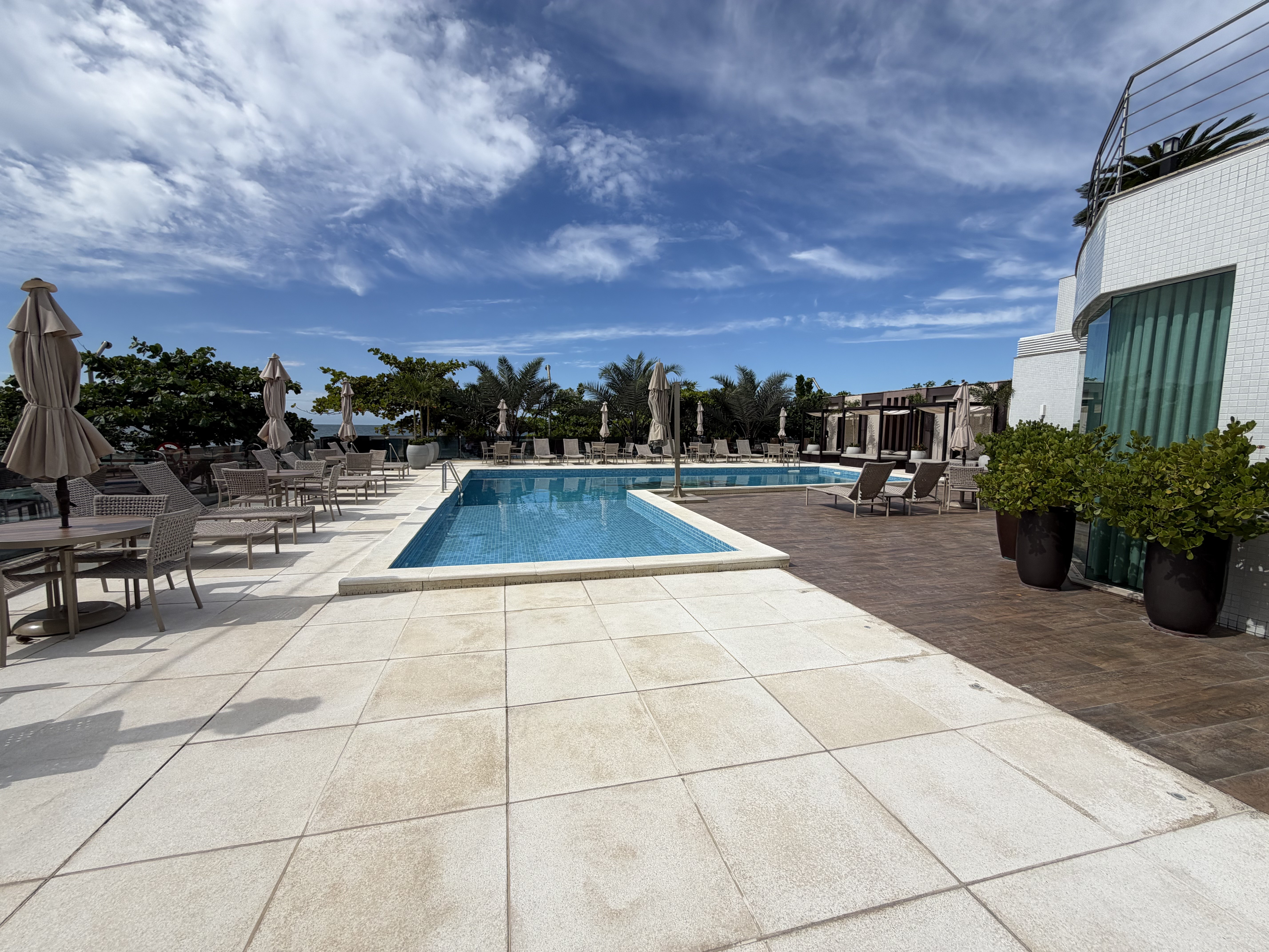 ED. VENEZIA RESIDENZIALE- AP. 501 — FRENTE MAR