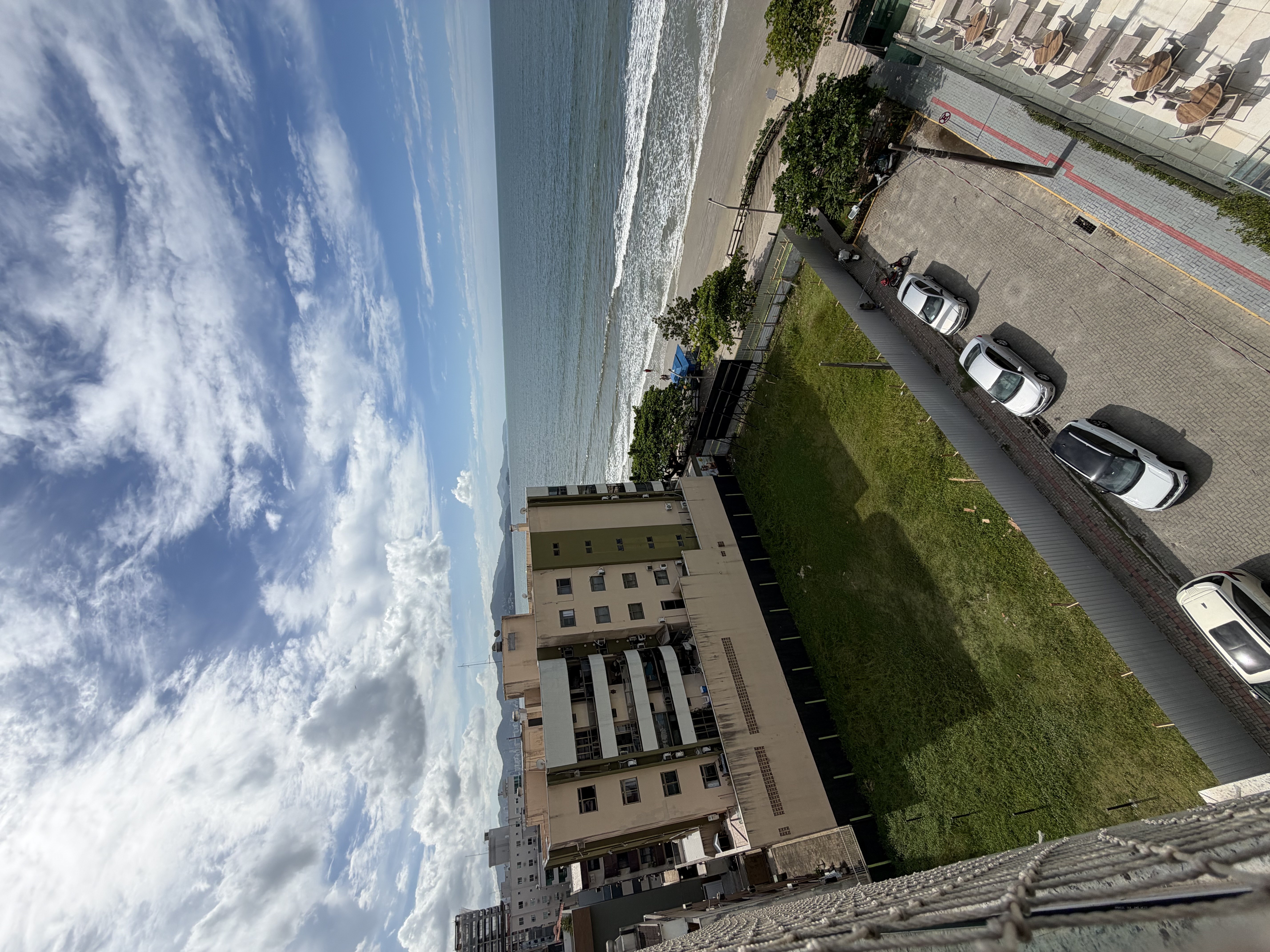 ED. VENEZIA RESIDENZIALE- AP. 501 — FRENTE MAR