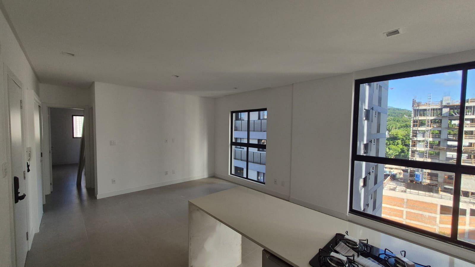 Apartamento 70m² — (Locação Anual)