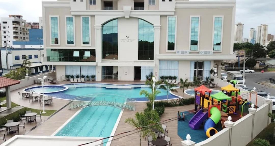 Home Club Condomínio AROEIRAS - 2 quartos (1 suite)