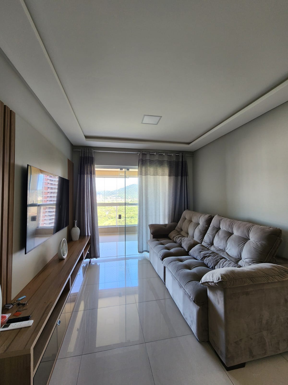 Home Club Condomínio AROEIRAS - 2 quartos (1 suite)