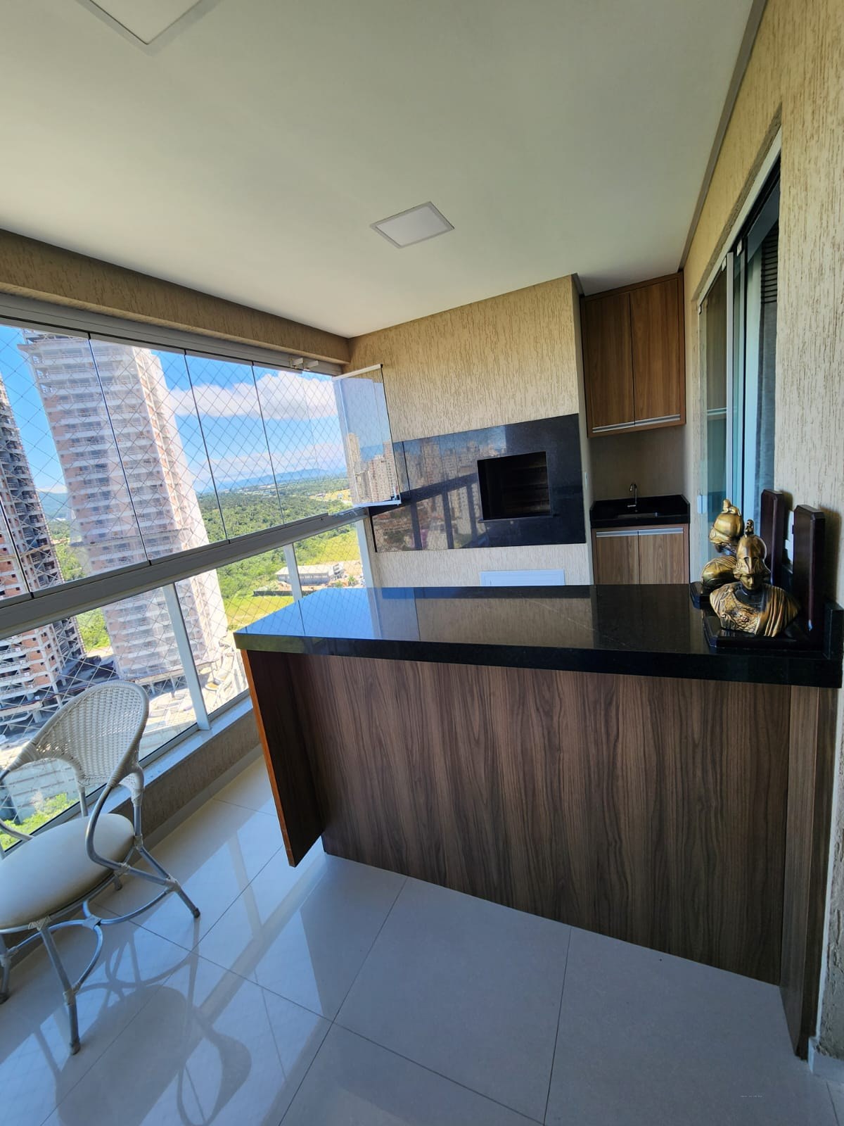 Home Club Condomínio AROEIRAS - 2 quartos (1 suite)