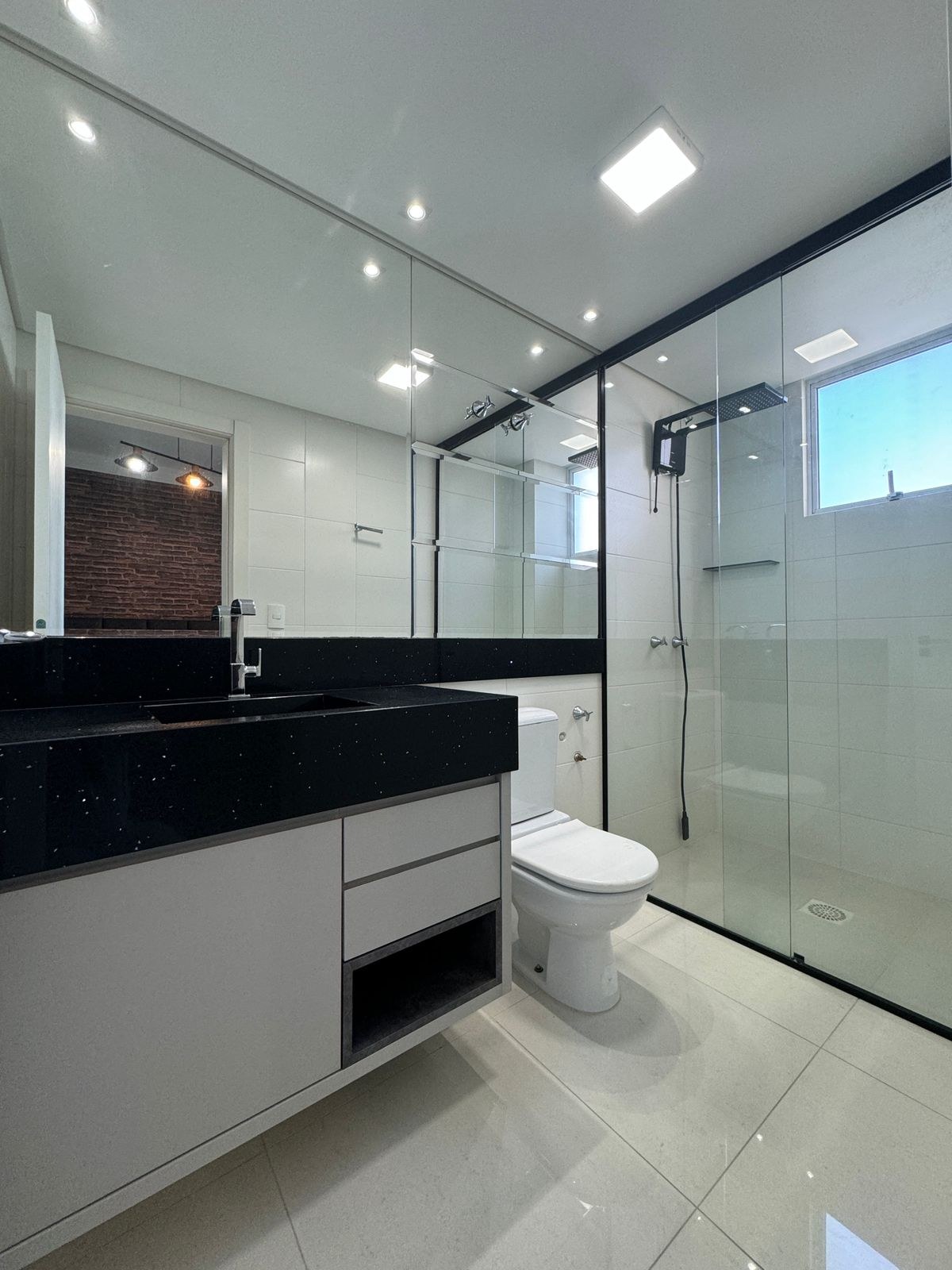 Central Tower  — APTO 1901