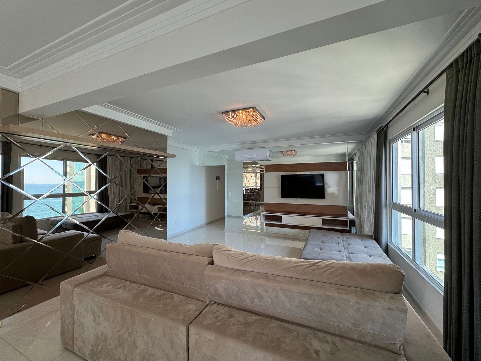 Central Tower  — APTO 1901