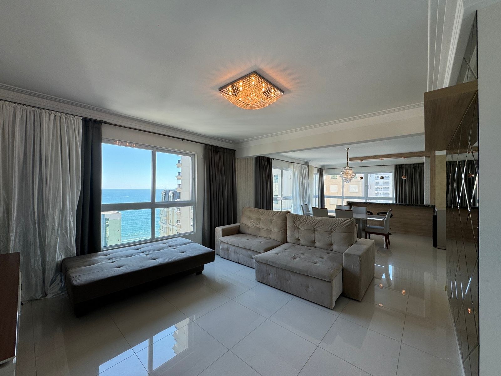 Central Tower  — APTO 1901