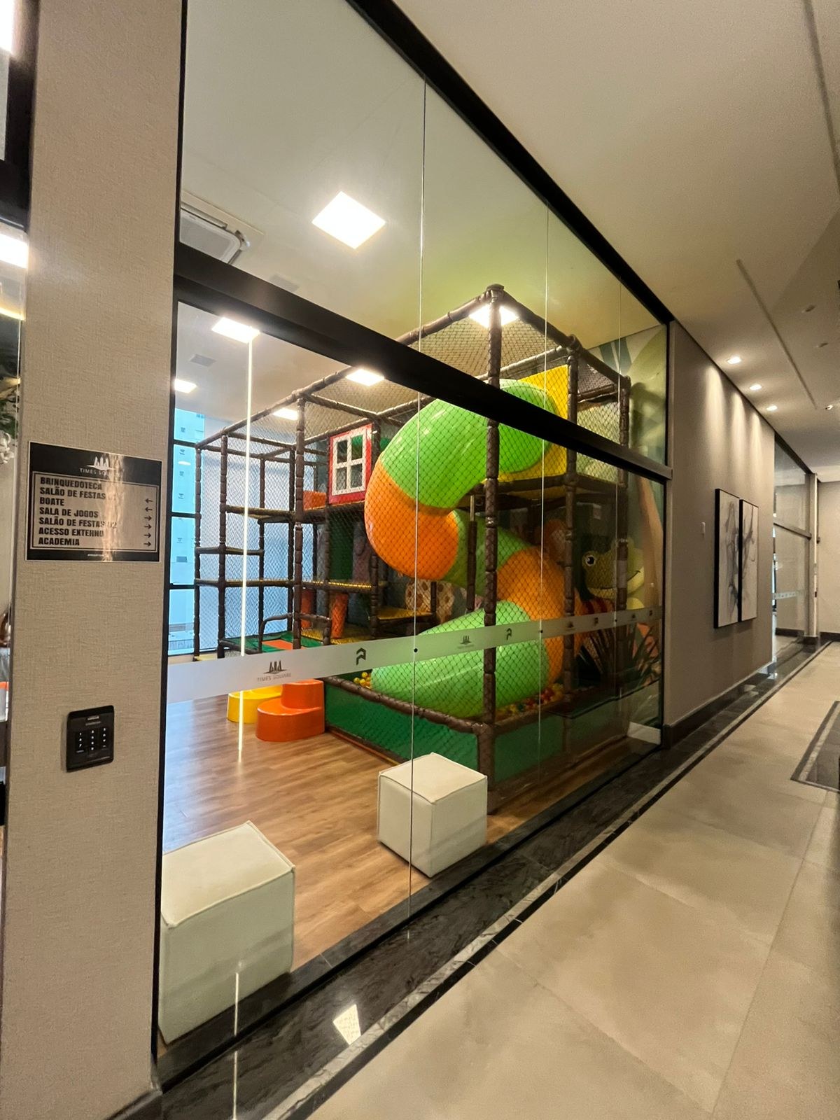 Times Square — Apto 1901 A - Equivalente ao 25º Andar