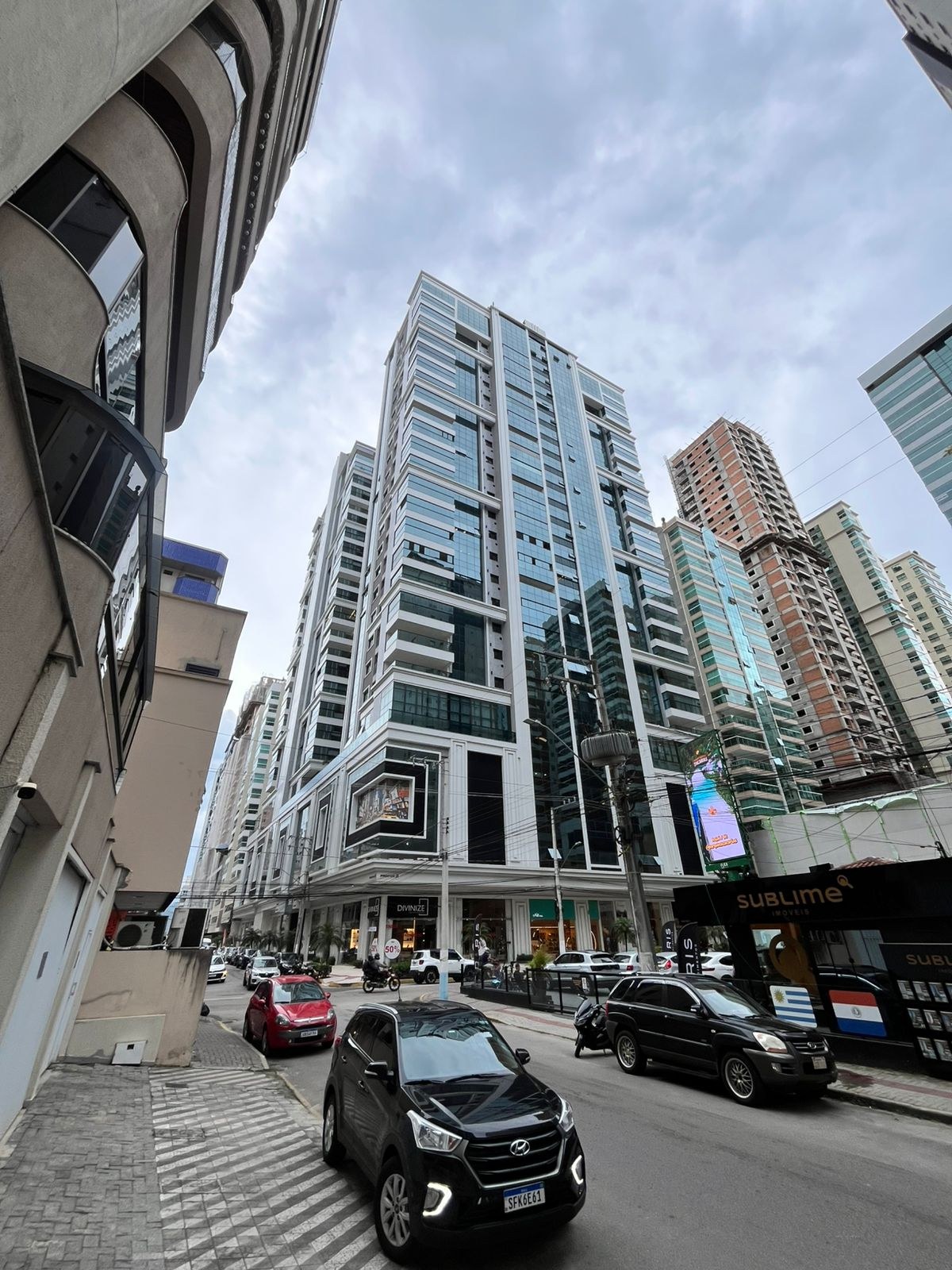 Times Square — Apto 1901 A - Equivalente ao 25º Andar