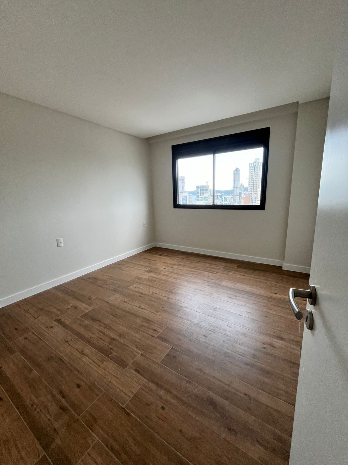 Times Square — Apto 1901 A - Equivalente ao 25º Andar