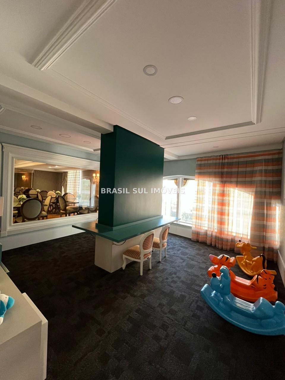 Edifício Vogue - CNA — Apartamento 1701